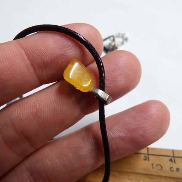 13.75ct Polished Egg yolk color Amber Pendant Necklace From The Baltic Sea - Picture 4 of 4